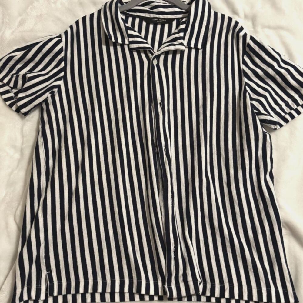Kenneth Cole Women M Navy Stripe Button Top Coastal Grandma Preppy Nautical Chic